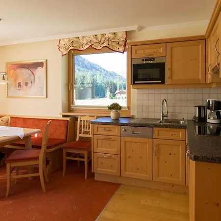 Landhaus Zauser 4* Sankt Anton am Arlberg