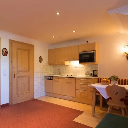 Zauser Affittacamere 4*