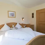 Zauser 4*
